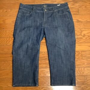 Riders by Lee Women’s Dark Blue Jean Capris